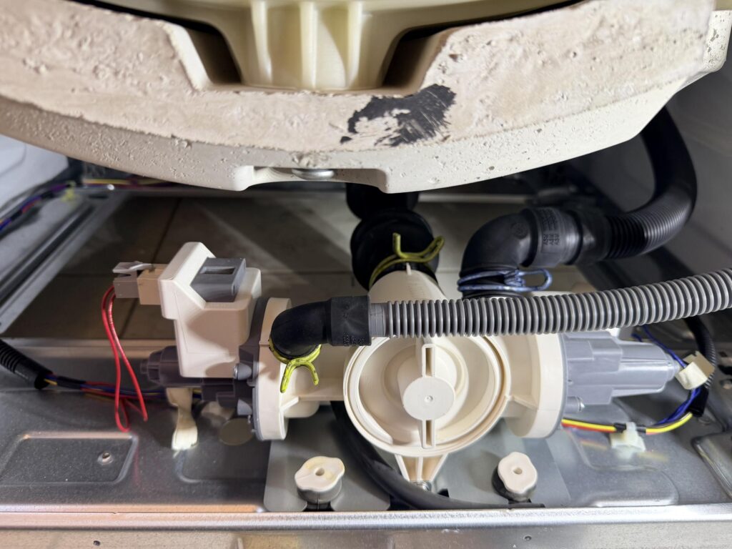 appliance repair repair holland landing close up view washing applianceforever ca