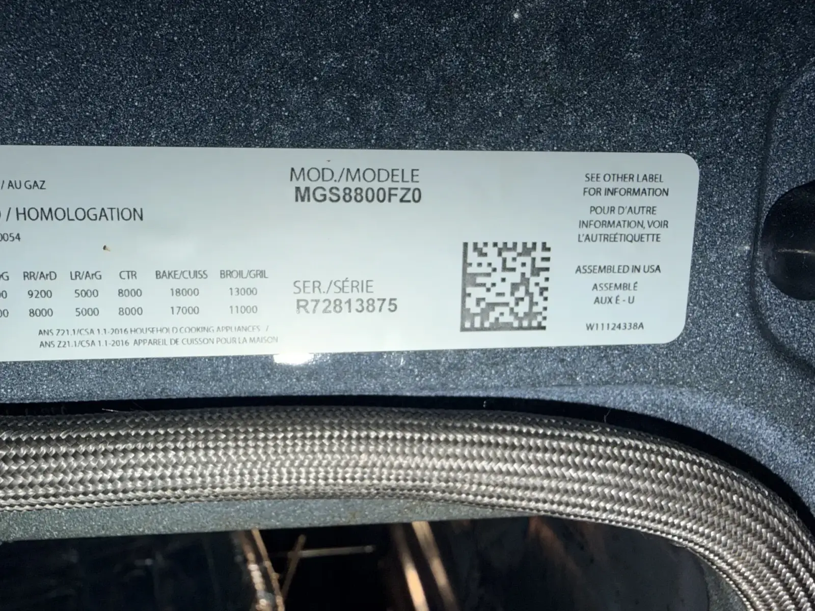 appliance repair close up product label model number mgs8800fz0 serial r72813875